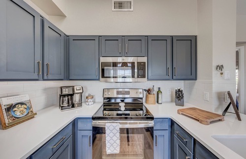 Lake Havasu City Condo | Hava-Retreat with Pool/Boat Parking!