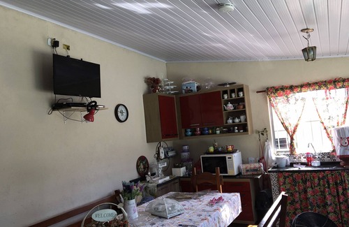 Vila Paula House | Have a wonderful time at the Romantic and Charming Corner
