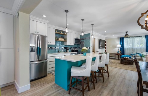 Nassau House | Have fun with the whole family at this stylish beach condo.