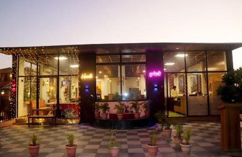 Sanwer Hotel | Haveli Dhaba and Resort