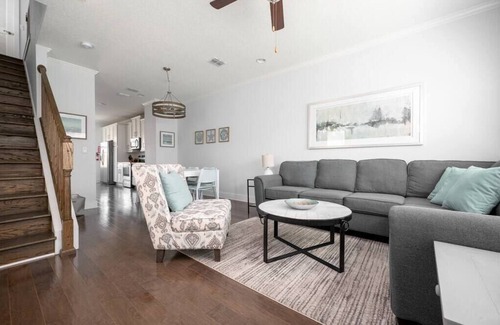 Jacksonville House | Haven - 100 yards from the sand!