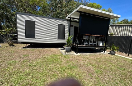 Holloways Beach House | Haven Guesthouse