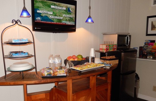 Poinciana Park Hotel | Haven Hotel - Fort Lauderdale Airport