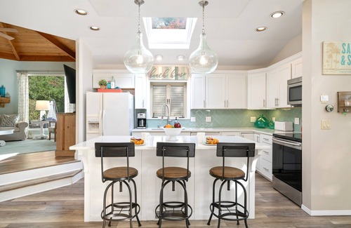Manzanita House | Haven MCA#462 Gorgeous family home, dog Ok, ping pong, air hockey, foosball