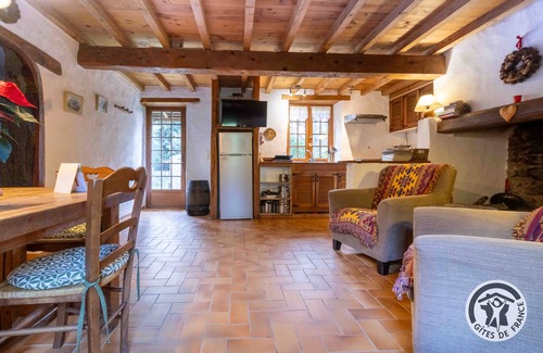 Oust House | Haven of peace opposite Mont Valier 2838 m