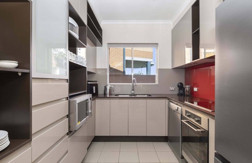 Kingsford Apartment | Haven on Botany - 3BR Townhouse with Courtyard