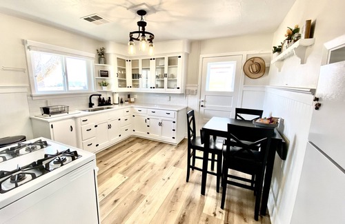 Escalante House | Haven on Highway 12