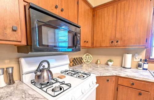 Lincoln House | Haven on Hollywood: Family Fun & Centrally Located