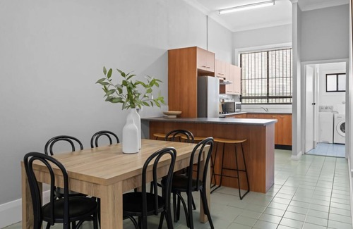 Newcastle West Apartment | Haven on Hunter 500m to Civic Theatre