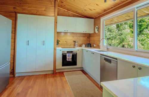 Rotorua House | Haven on the Hill | Panoramic Views of Rotorua