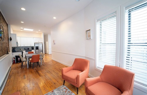 Brownsville House | HAVEN ON THE PARKWAYn
