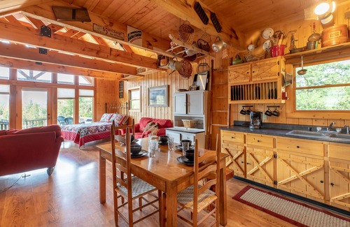 Elgin Cabin | Haven - Ridge Road Scenic Cabins - Brimstone Recreation and Big South Fork