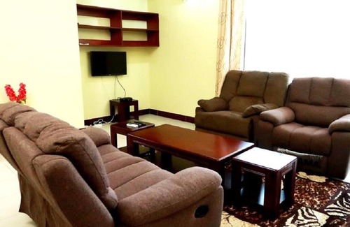 Manyimbo Hotel | HAVERTON HOTEL SUITES MOMBASA
