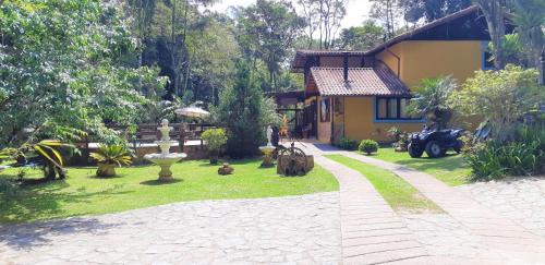 Lumiar House | Havilá Arara Azul