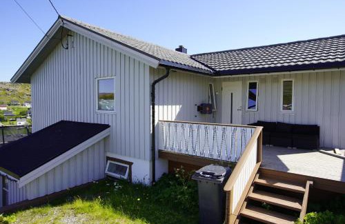 Havoysund Apartment | Havøysund house with a beautiful view