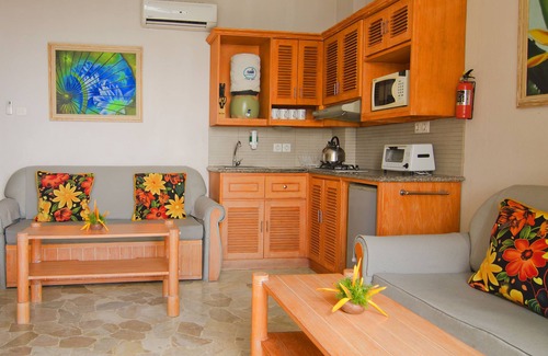 Bulakan Hotel | Hawaii Resort Family Suites