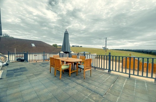 North Cadbury Apartment | Hawk House | Standard Double