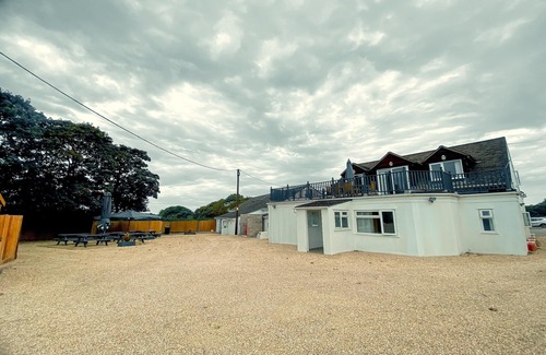 North Cadbury Apartment | Hawk House | Standard Double