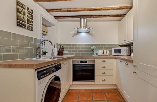Lavenham House | Hawker Cottage - Two Bedroom House, Sleeps 3