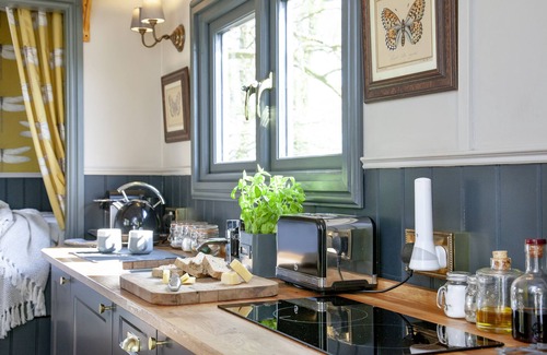 Knowstone Apartment | Hawkings Hideaway Knowstone