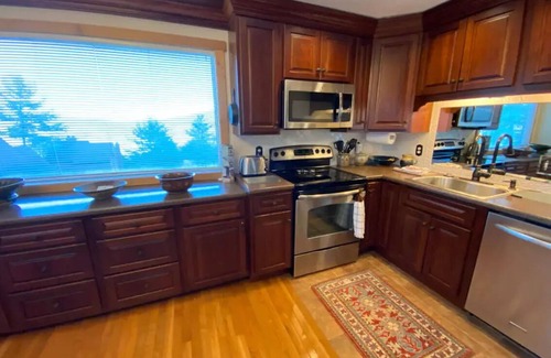 Basye Condo | Hawks Nest-Charming 2-bedroom condo in wonderful Basye with WiFi, AC