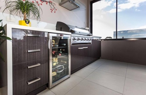 Hawley Beach House | Hawley Heaven - a stones throw from the beach
