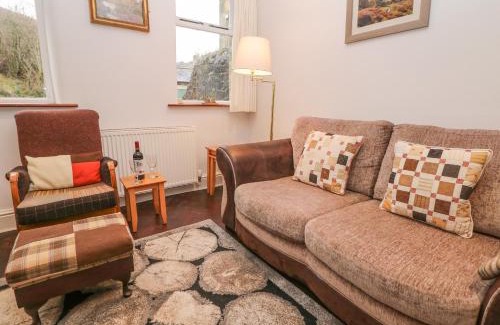 Eyam House | Hawthorn Cottage