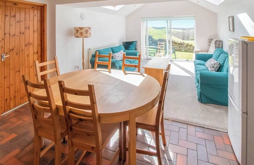 Talkin Cottage | Hawthorn Cottage- UK45890