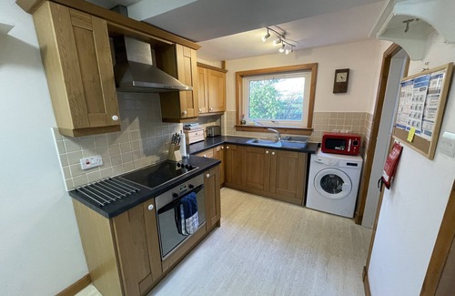 Torrin Cottage | HAWTHORN DENE, pet friendly, country holiday cottage in Broadford