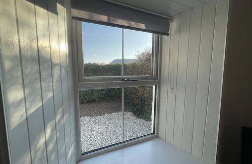 Torrin Cottage | HAWTHORN DENE, pet friendly, country holiday cottage in Broadford