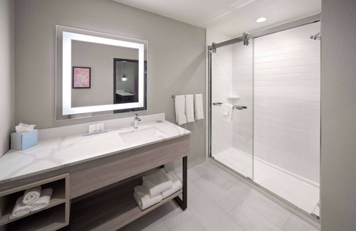 DeSoto Hotel | Hawthorn Extended Stay by Wyndham DeSoto