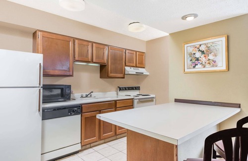 Columbus Hotel | Hawthorn Extended Stay by Wyndham Columbus North