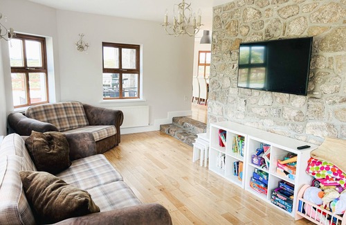 Connemara House | Hawthorn House Connemara