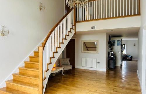 Connemara House | Hawthorn House