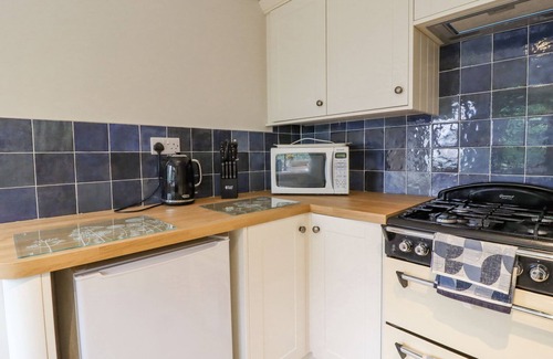 Kildwick House | HAWTHORN, pet friendly, character holiday cottage in Cross Hills