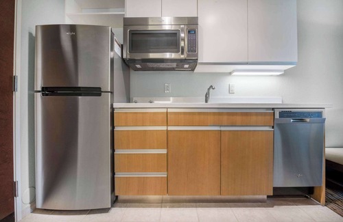 Bridgeport Hotel | Hawthorn Suites by Wyndham Bridgeport/Clarksburg