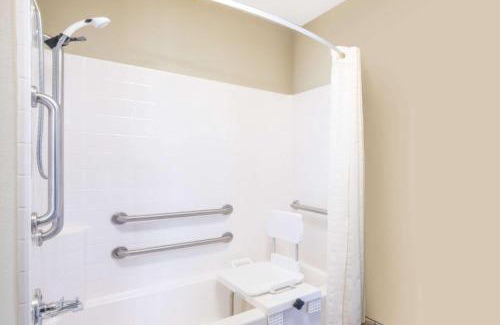 Williston Hotel | Hawthorn Suites by Wyndham Williston