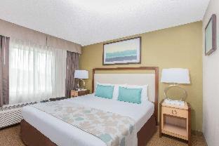 Midwest City Hotel | Hawthorn Suites Midwest City