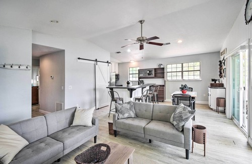 Edgar House | Hawthorne Hideaway w/Waterfront Fire Pit!