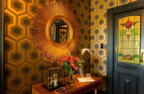Pakipaki Bed & Breakfast | Hawthorne House