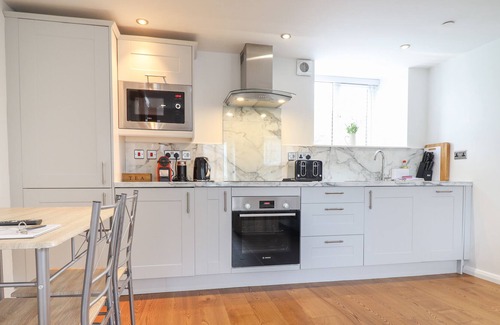 Henryd Cottage | HAY COTTAGE, romantic, character holiday cottage in Conwy