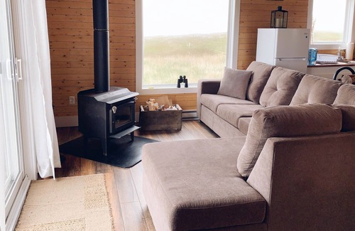 Saint Lunaire-Griquet Cabin | Hay Cove Cottages - Cozy Seaside Cabin with Ocean View