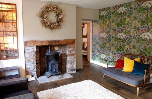 Westbrook Court House | Hay on Wye holiday home with hot tub and games room