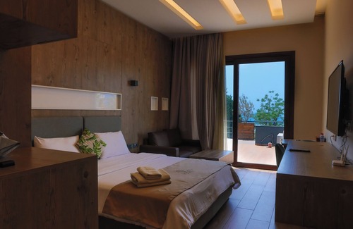 Wata Slam Hotel | Haya hotel & spa