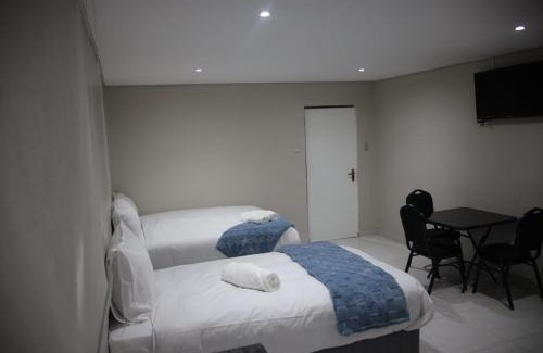 Braamfontein Hotel | Hayat Hotel 94Juta