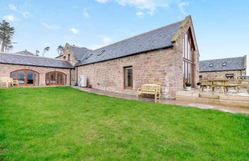 Old Bewick House | Haybale Barn