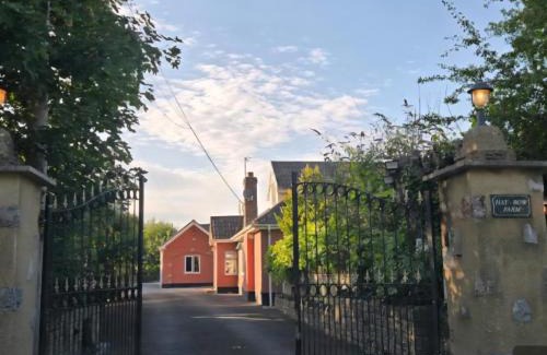 Hewish House | Haybow Farm Accommodation
