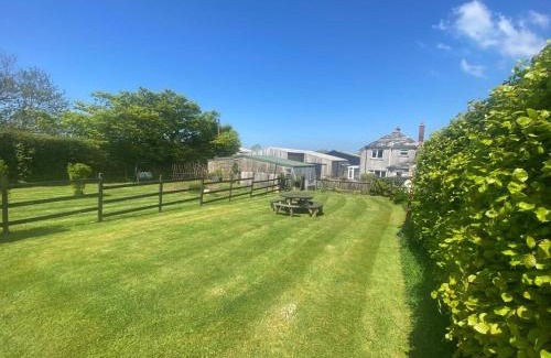 Camelford House | Haycombe Farm Cottage