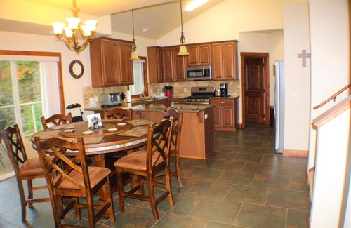Hayden View Estates House | Hayden Lake Views - Sleeps 6