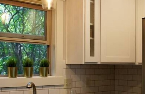 Helena House | Hayes House - Small home in Mansion District